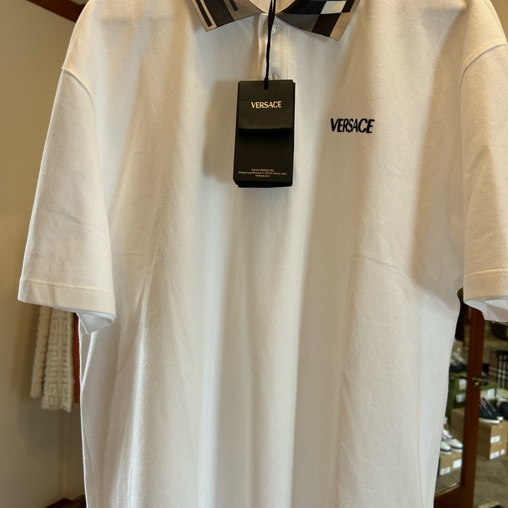 Men's Versace polo shirt size 3 XL embroidered logo made in Italy